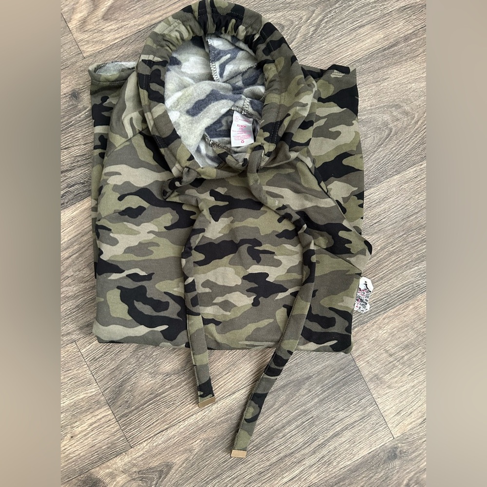 No boundaries Camo sweater dress - Picture 2 of 3